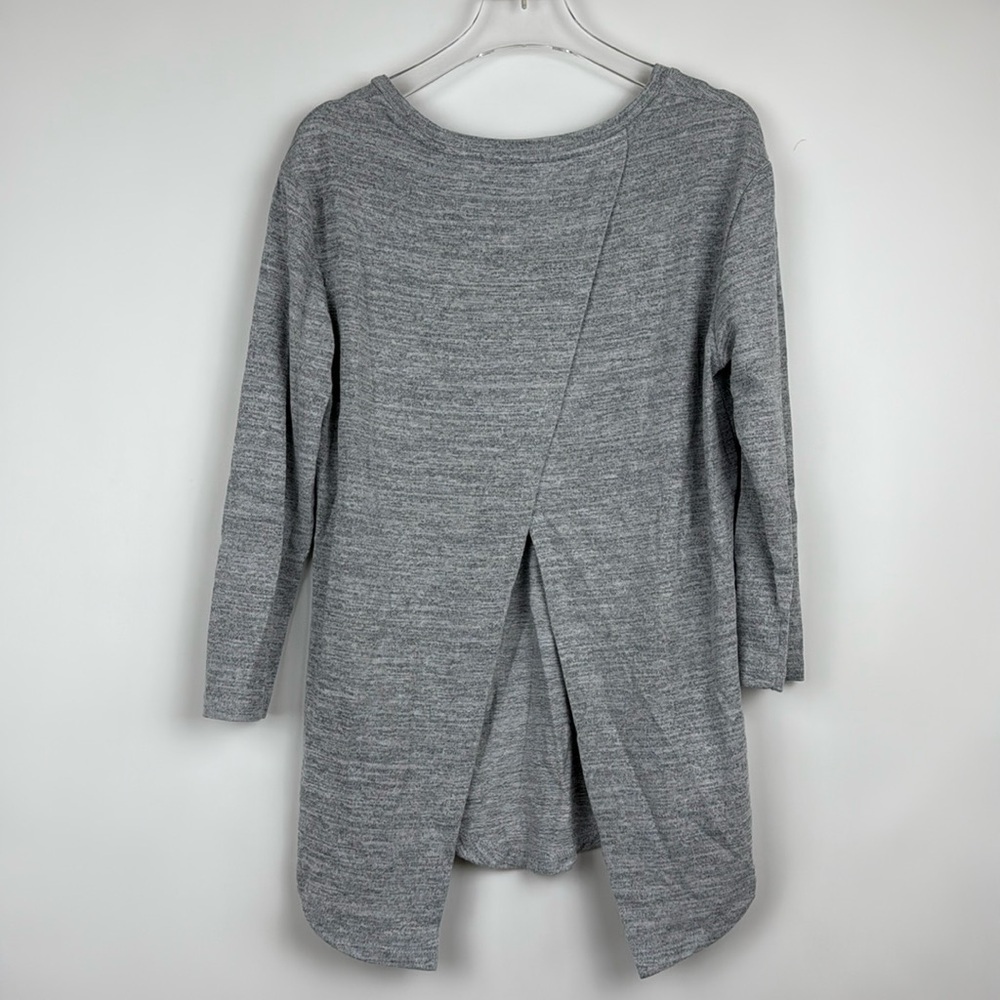 RD Style Heather Gray Knit Split Back Long Sleeve Sweater Top Size Small